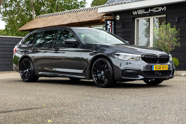 BMW 5 Serie Touring 540i xDrive M-Sport I Bowers & Wilkins I Panoramadak I Stoelkoeling & verwarming I 20" Breedset nieuw