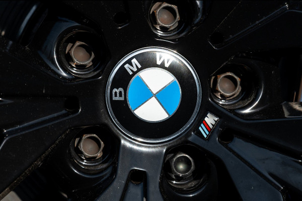 BMW 5 Serie Touring 540i xDrive M-Sport I Bowers & Wilkins I Panoramadak I Stoelkoeling & verwarming I 20" Breedset nieuw