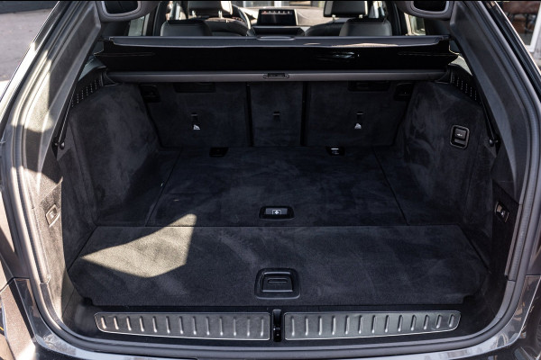 BMW 5 Serie Touring 540i xDrive M-Sport I Bowers & Wilkins I Panoramadak I Stoelkoeling & verwarming I 20" Breedset nieuw
