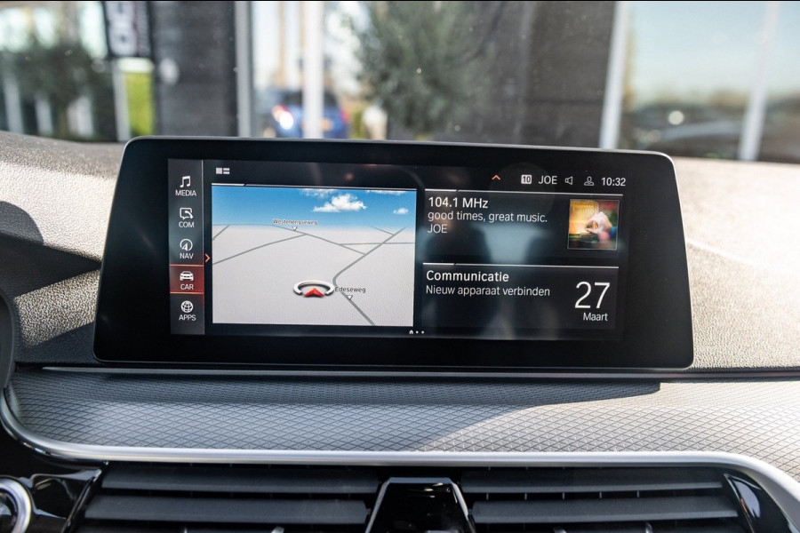 BMW 5 Serie Touring 540i xDrive M-Sport I Bowers & Wilkins I Panoramadak I Stoelkoeling & verwarming I 20" Breedset nieuw