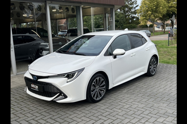 Toyota Corolla 1.8 Hybrid Style Plus | Dodehoekherkenning, 17 inch, Stoel + Stuurverwarming, Parkeersensoren