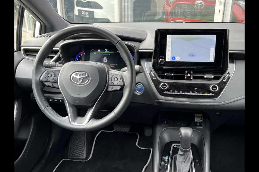 Toyota Corolla 1.8 Hybrid Style Plus | Dodehoekherkenning, 17 inch, Stoel + Stuurverwarming, Parkeersensoren