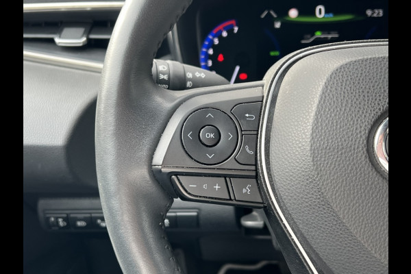 Toyota Corolla 1.8 Hybrid Style Plus | Dodehoekherkenning, 17 inch, Stoel + Stuurverwarming, Parkeersensoren