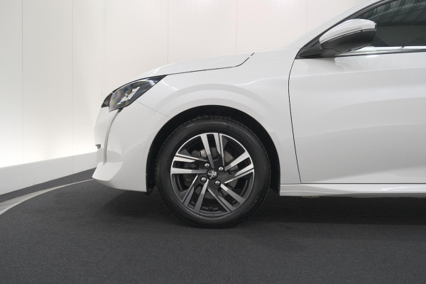 Peugeot 208 PureTech 100 Allure | Afneembare Trekhaak | Camera | Apple Carplay | Parkeersensoren