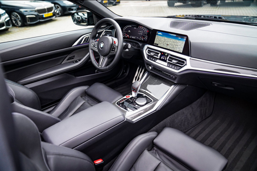 BMW 4 Serie Cabrio M4 xDrive Competition | Akrapovic | Carbon Package | Harman/Kardon | Nekverwarming | Laser | Adaptieve Cruise