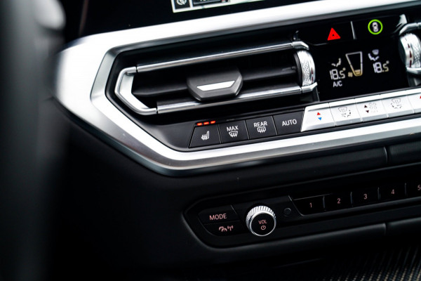 BMW 4 Serie Cabrio M4 xDrive Competition | Akrapovic | Carbon Package | Harman/Kardon | Nekverwarming | Laser | Adaptieve Cruise