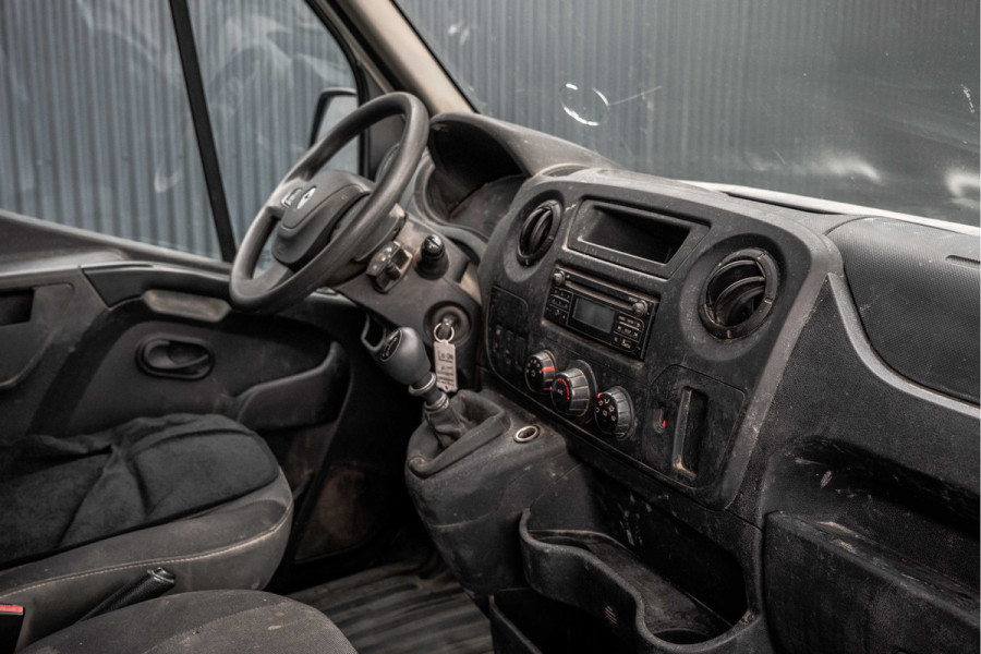 Renault Master 2.3 dCi 130 PK | L3H2 | 3-Zits | Camera | Cruise | Airco