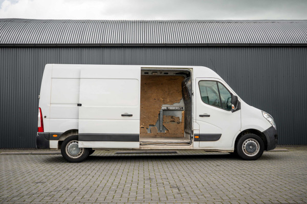 Renault Master 2.3 dCi 130 PK | L3H2 | 3-Zits | Camera | Cruise | Airco