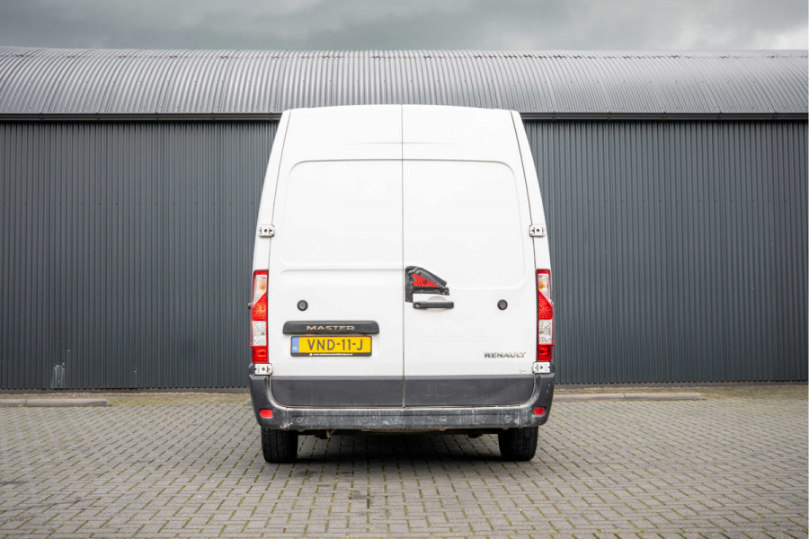 Renault Master 2.3 dCi 130 PK | L3H2 | 3-Zits | Camera | Cruise | Airco