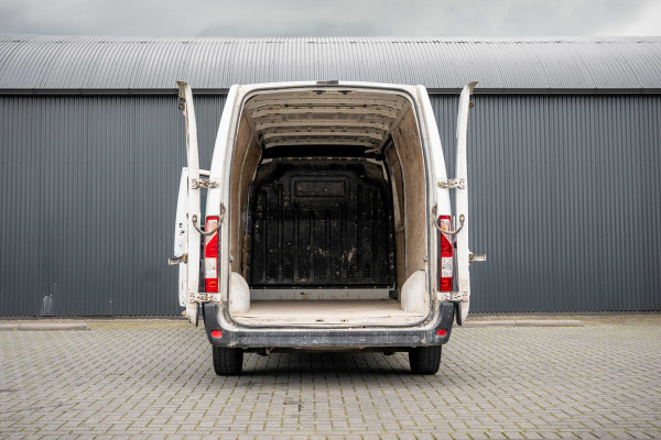 Renault Master 2.3 dCi 130 PK | L3H2 | 3-Zits | Camera | Cruise | Airco