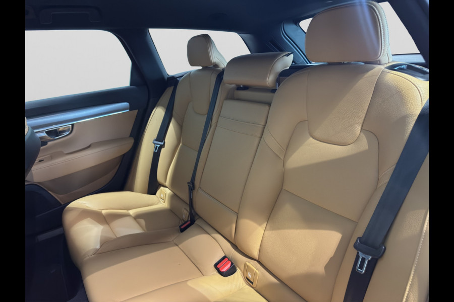Volvo V90 T4 Aut. Momentum ACC Parkeercamera Leder 190pk