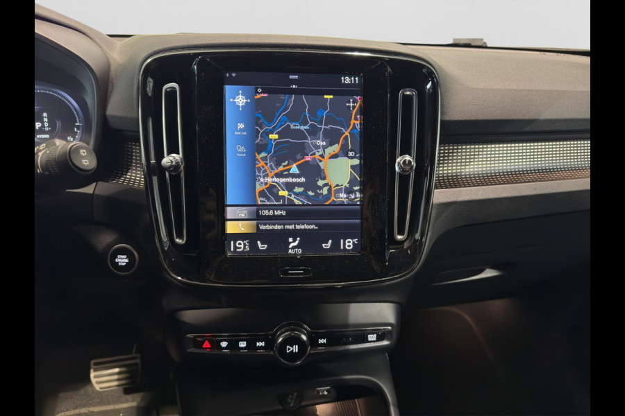 Volvo XC40 T5 Aut. Plug-in Hybrid R-Design Trekhaak Stoelverwarming Parkeercamera 262pk