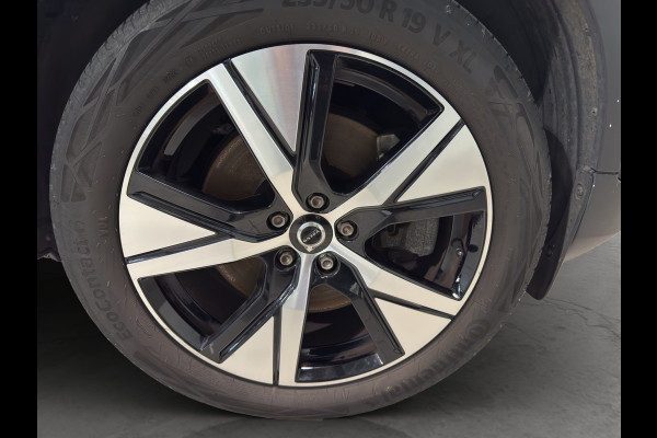 Volvo XC40 T5 Aut. Plug-in Hybrid R-Design Trekhaak Stoelverwarming Parkeercamera 262pk