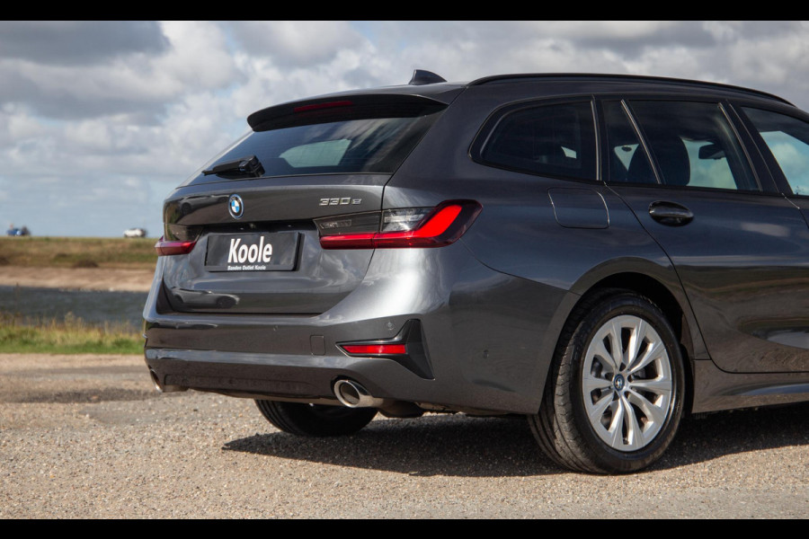 BMW 3 Serie Touring 330e High Executive LED / DEALER ONDERHOUDEN / CAMERA / CARPLAY / PHEV