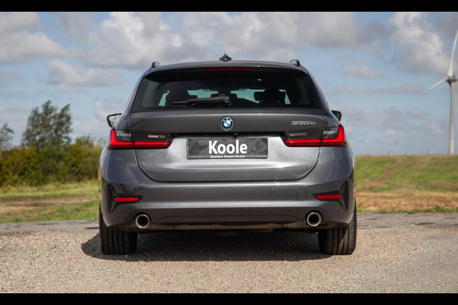 BMW 3 Serie Touring 330e High Executive LED / DEALER ONDERHOUDEN / CAMERA / CARPLAY / PHEV