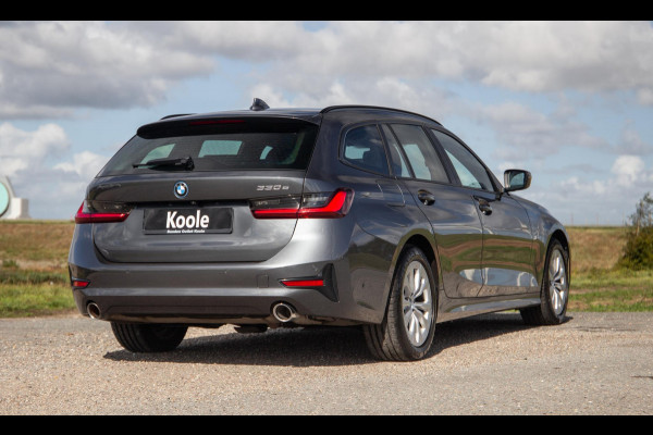BMW 3 Serie Touring 330e High Executive LED / DEALER ONDERHOUDEN / CAMERA / CARPLAY / PHEV