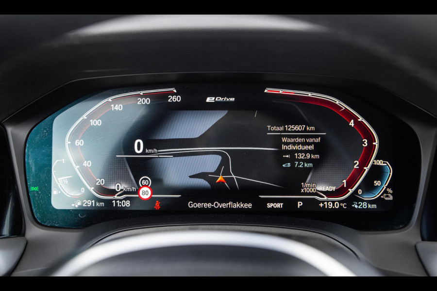 BMW 3 Serie Touring 330e High Executive LED / DEALER ONDERHOUDEN / CAMERA / CARPLAY / PHEV
