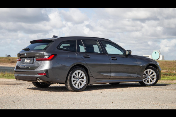 BMW 3 Serie Touring 330e High Executive LED / DEALER ONDERHOUDEN / CAMERA / CARPLAY / PHEV