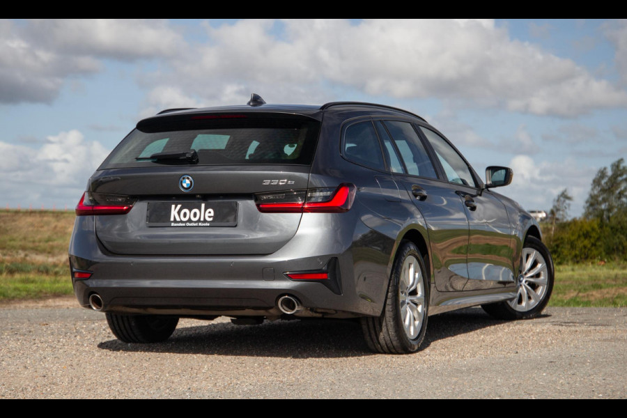 BMW 3 Serie Touring 330e High Executive LED / DEALER ONDERHOUDEN / CAMERA / CARPLAY / PHEV