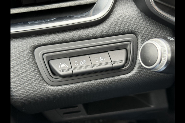 Renault Clio 1.3 TCe Intens | Trekhaak | CarPlay | 360* Camera | Keyless | 17 inch