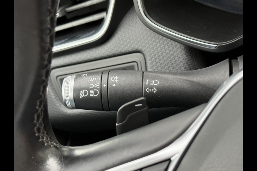 Renault Clio 1.3 TCe Intens | Trekhaak | CarPlay | 360* Camera | Keyless | 17 inch