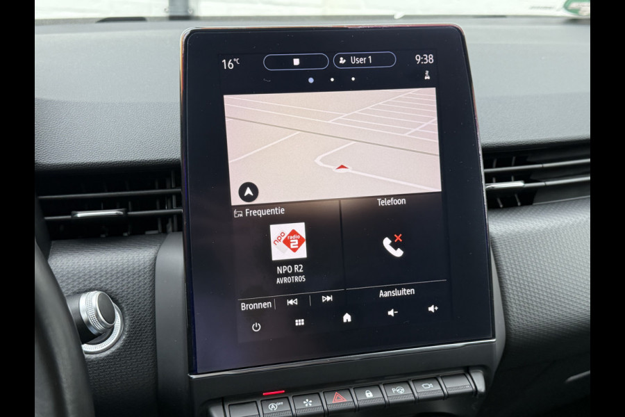 Renault Clio 1.3 TCe Intens | Trekhaak | CarPlay | 360* Camera | Keyless | 17 inch