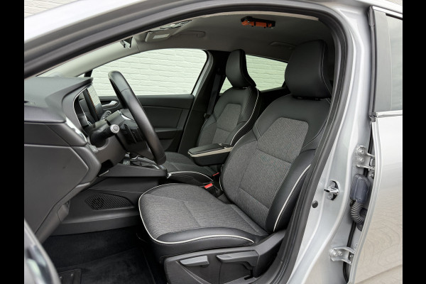 Renault Clio 1.3 TCe Intens | Trekhaak | CarPlay | 360* Camera | Keyless | 17 inch