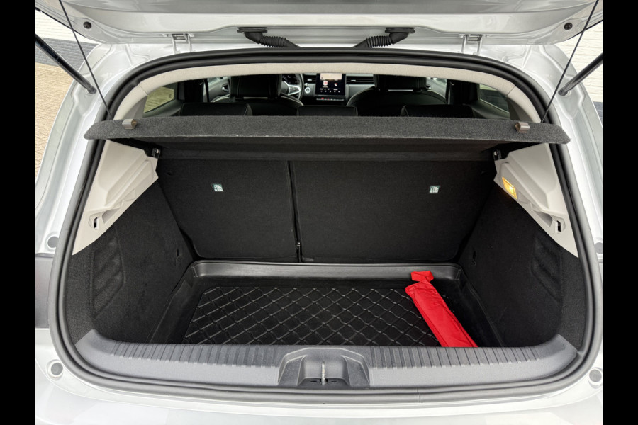 Renault Clio 1.3 TCe Intens | Trekhaak | CarPlay | 360* Camera | Keyless | 17 inch