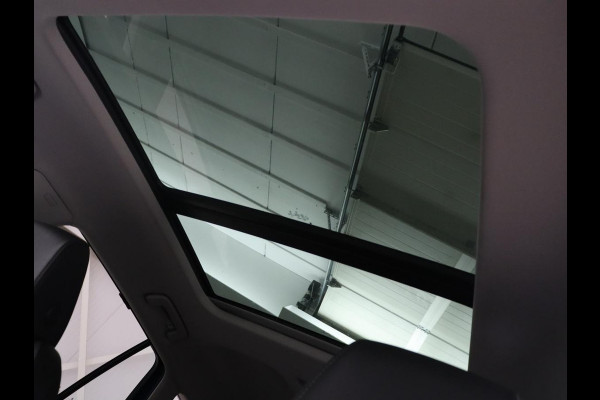 Škoda ENYAQ iV 60 | SOH 92,1 % | Trekhaak | Pano.Dak | LED | Stoelverwarming | Navigatie | Apple Carplay |