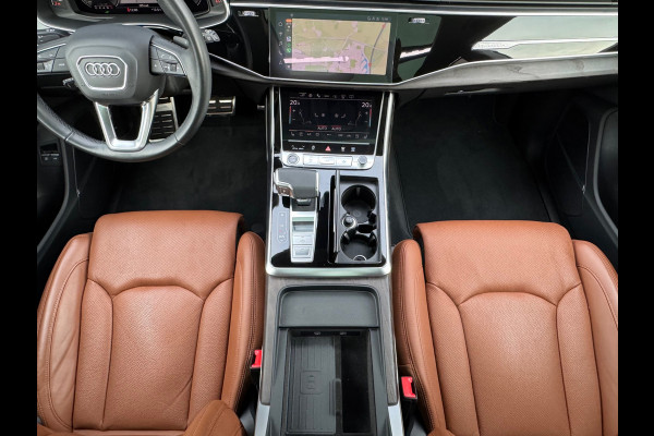 Audi Q8 55 TFSI QUATTRO * S-line * Panoramadak * Stoel koeling/verwarming * Stoel/spiegel memory *