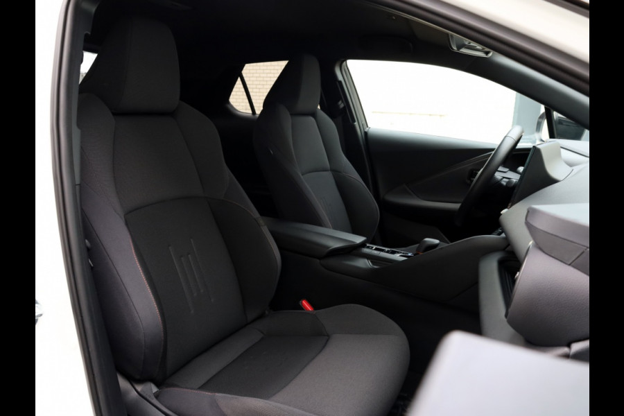 Toyota C-HR 2.0 PHEV 220 Dynamic | Bi-Tone | Dodehoek | Premium Navigatie