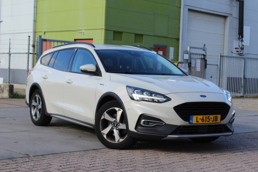Ford FOCUS Wagon 1.0 EcoBoost Vignale goed onderhouden trekhaak camera parkeerhulp