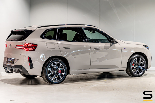 BMW X3 30e xDrive|M-sport Pro|Full|E-Trek|Pano|Fiscaal gunstig