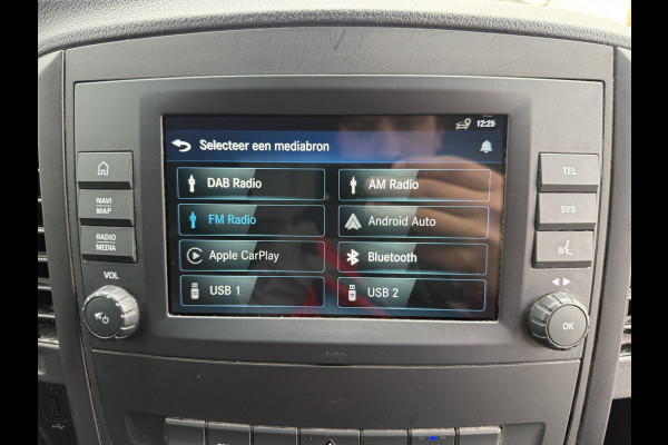 Mercedes-Benz eVito eVito 66kWh 120PK L2 280km WLTP 80kw Snelladen Elektrisch Climate Control Cruise Control Camera Stoelverwarming Parkeersensoren