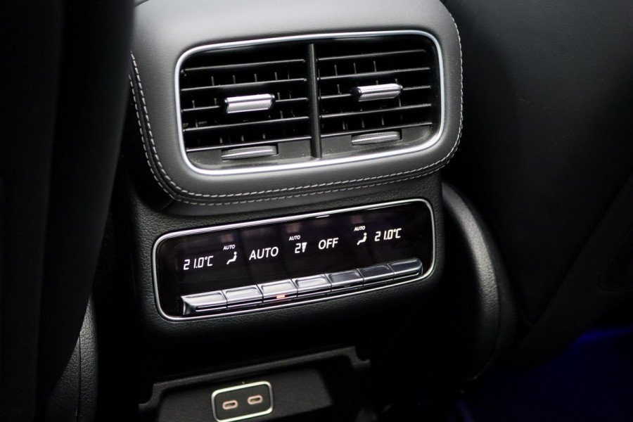 Mercedes-Benz GLE AMG 63 S 4MATIC+ | 612pk | Airmatic | AMG Drivers Package | Burmester | Trekhaak | Stoelventilatie | HUD | Luchtkwaliteitspakket | Zonnerollo's | Standkachel |