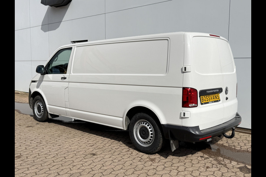 Volkswagen E-Transporter 37,3kWh 113PK L2 138 WLTP Snelladen Elektrisch Trekhaak Carplay Camera Inbouw Parkeersensoren Stoelverwarming