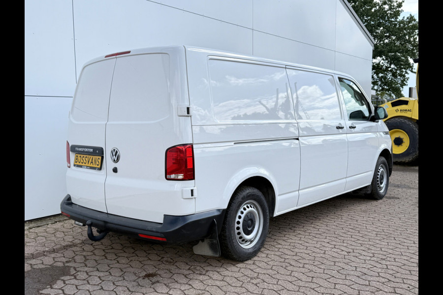 Volkswagen E-Transporter 37,3kWh 113PK L2 138 WLTP Snelladen Elektrisch Trekhaak Carplay Camera Inbouw Parkeersensoren Stoelverwarming