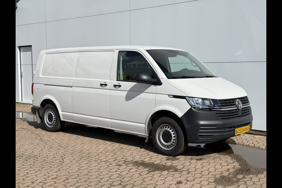 Volkswagen E-Transporter 37,3kWh 113PK L2 138 WLTP Snelladen Elektrisch Trekhaak Carplay Camera Inbouw Parkeersensoren Stoelverwarming