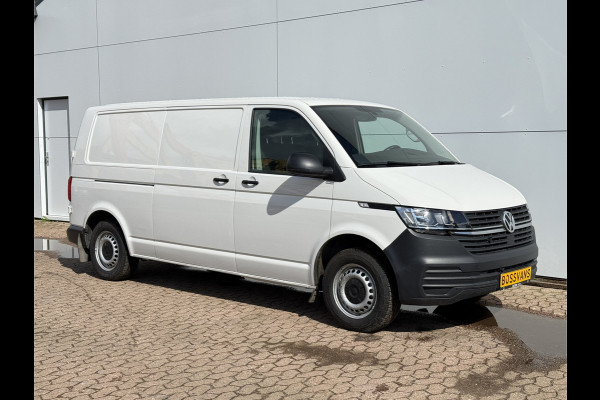 Volkswagen E-Transporter 37,3kWh 113PK L2 138 WLTP Snelladen Elektrisch Trekhaak Carplay Camera Inbouw Parkeersensoren Stoelverwarming