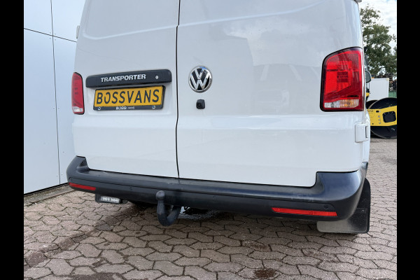Volkswagen E-Transporter 37,3kWh 113PK L2 138 WLTP Snelladen Elektrisch Trekhaak Carplay Camera Inbouw Parkeersensoren Stoelverwarming