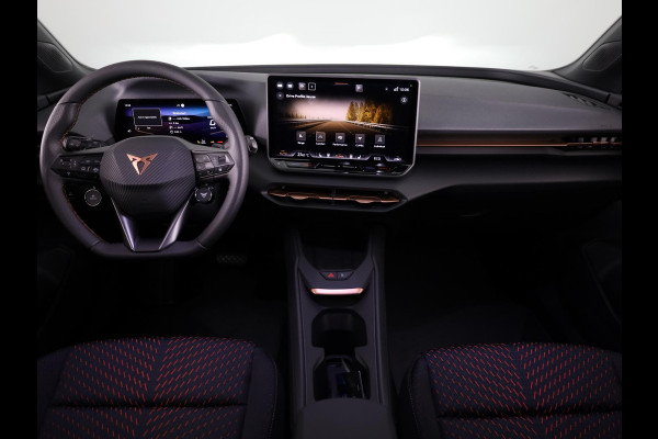 CUPRA Raval Business First Edition 56 kWh 211PK | Stoel & Stuurverwarming | Adaptieve Cruise Control | Keyless Entry | 18 Inch Velgen | Side Assist |