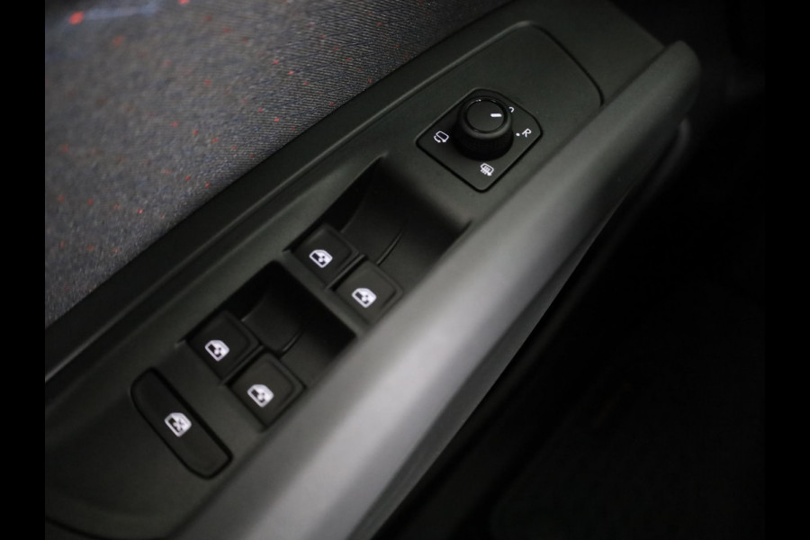 CUPRA Raval Business First Edition 56 kWh 211PK | Stoel & Stuurverwarming | Adaptieve Cruise Control | Keyless Entry | 18 Inch Velgen | Side Assist |