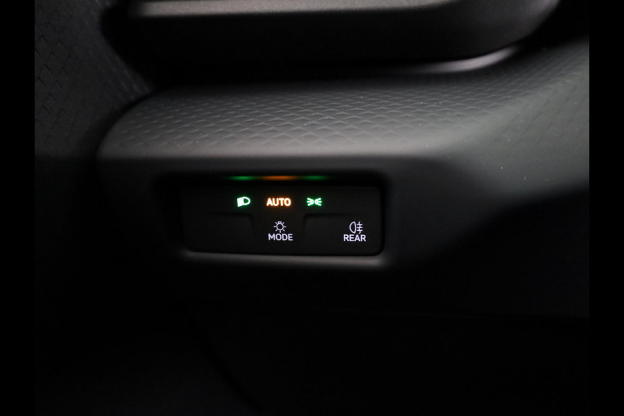 CUPRA Raval Business First Edition 56 kWh 211PK | Stoel & Stuurverwarming | Adaptieve Cruise Control | Keyless Entry | 18 Inch Velgen | Side Assist |