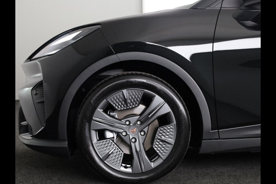 CUPRA Raval Business First Edition 56 kWh 211PK | Stoel & Stuurverwarming | Adaptieve Cruise Control | Keyless Entry | 18 Inch Velgen | Side Assist |