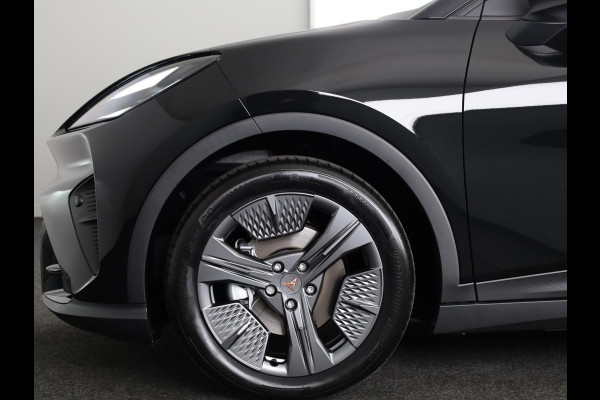 CUPRA Raval Business First Edition 56 kWh 211PK | Stoel & Stuurverwarming | Adaptieve Cruise Control | Keyless Entry | 18 Inch Velgen | Side Assist |