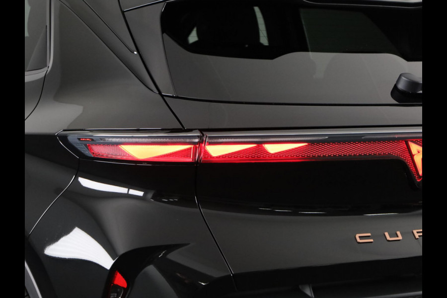 CUPRA Raval Business First Edition 56 kWh 211PK | Stoel & Stuurverwarming | Adaptieve Cruise Control | Keyless Entry | 18 Inch Velgen | Side Assist |