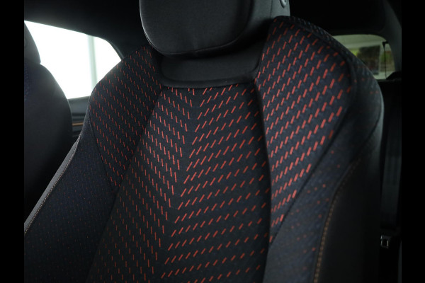 CUPRA Raval Business First Edition 56 kWh 211PK | Stoel & Stuurverwarming | Adaptieve Cruise Control | Keyless Entry | 18 Inch Velgen | Side Assist |