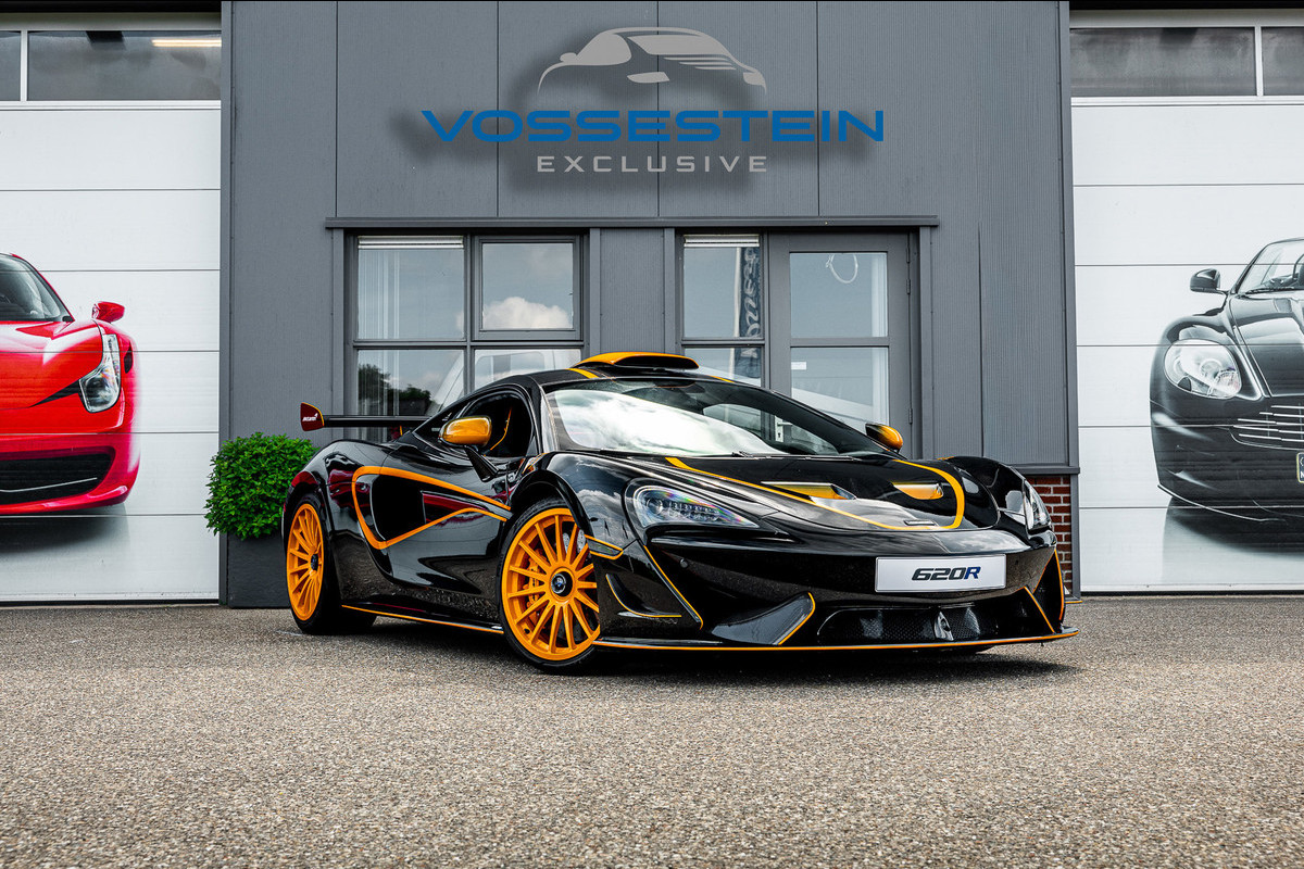 McLaren 620R 3.8 V8 / 1 of 225 / MSO R Pack / Bowers & Wilkins / MSO Defined Carbon Fibre / McLaren Track Telemetry