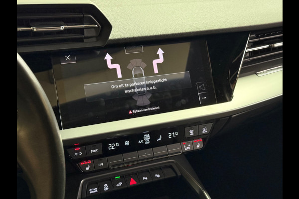 Audi A3 Sportback 40 TFSI e Edition | Pano | Stoelverwarming | Camera | Carplay