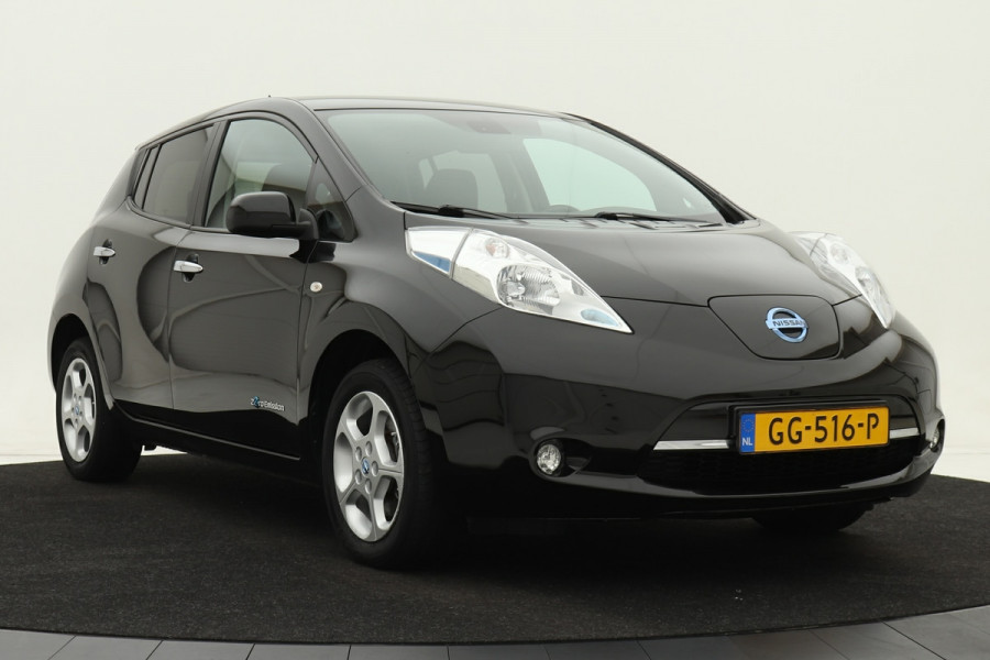 Nissan Leaf Acenta 24kWh *Excl. BTW* | Navigatie | Climate control | Cruise control | Stoelverwarming | Lichtmetalen velgen | Privacy glass